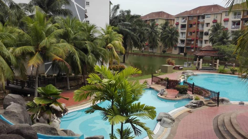 Homestay Dayani Musleem Port Dickson Ngoại thất bức ảnh